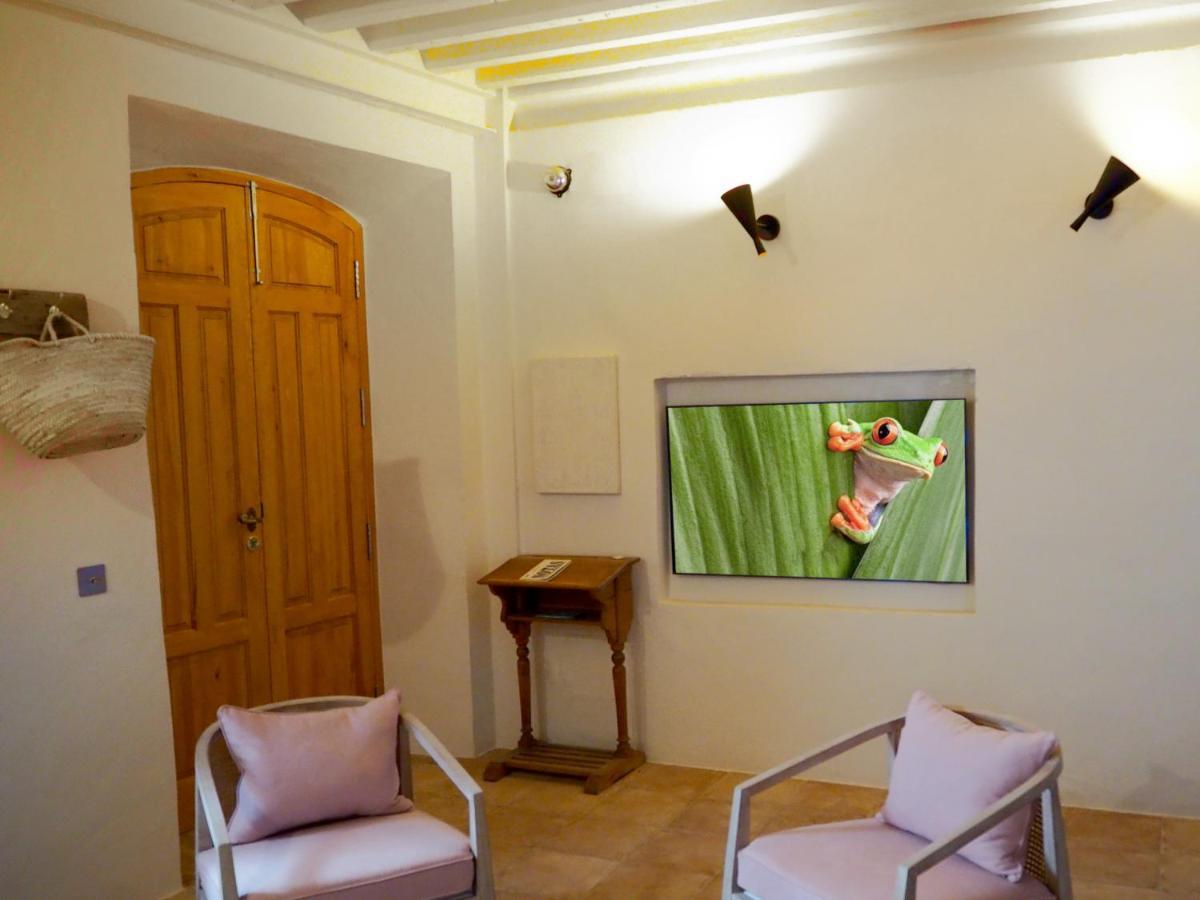 サロブレーニャ Casa Amandavaヴィラ エクステリア 写真